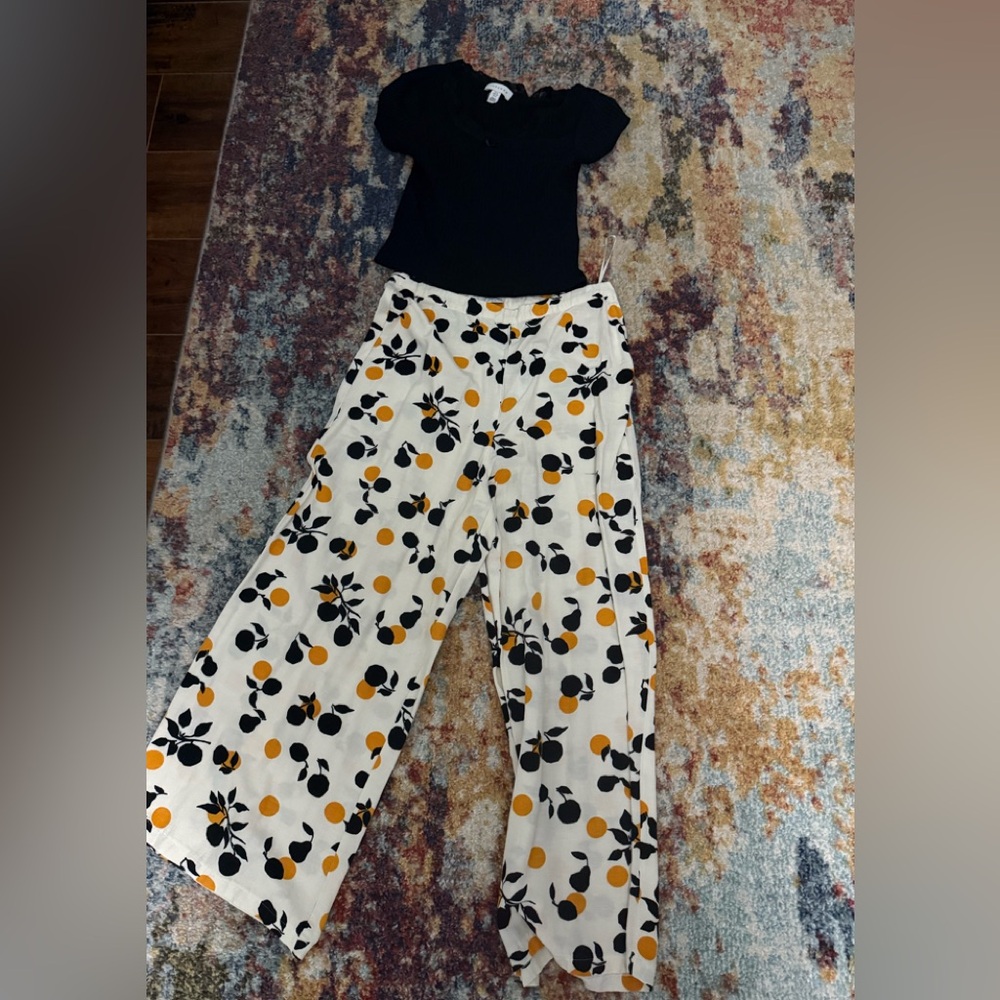 Topshop Orange 🍊 patern Wide Leg cropped Pants and black top with lace detail